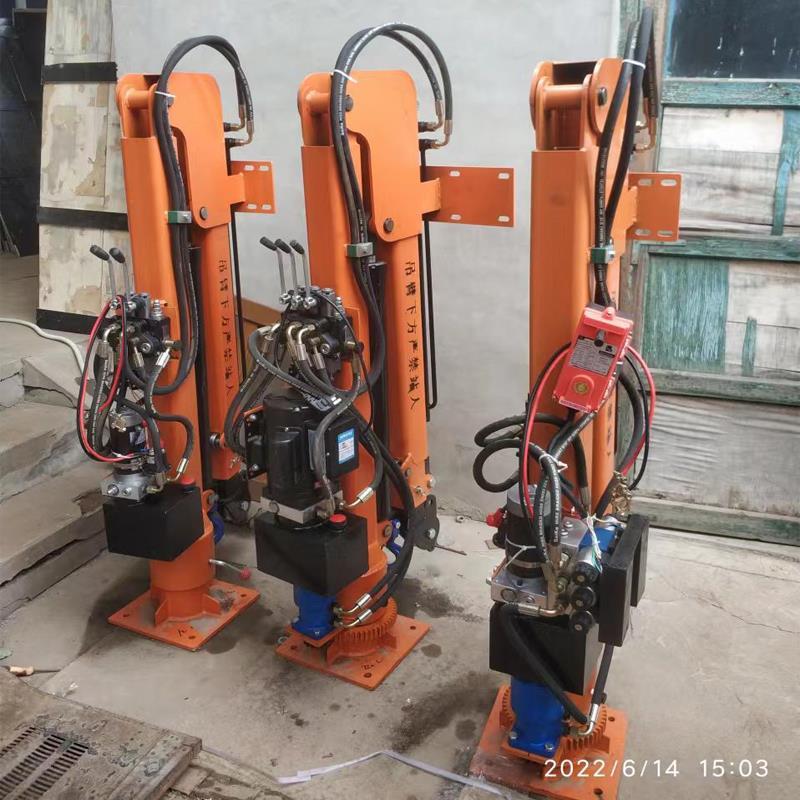 顺城区重汽蓝牌随车吊 3.2吨 国六动力强 液压驱动 农用自卸起重机